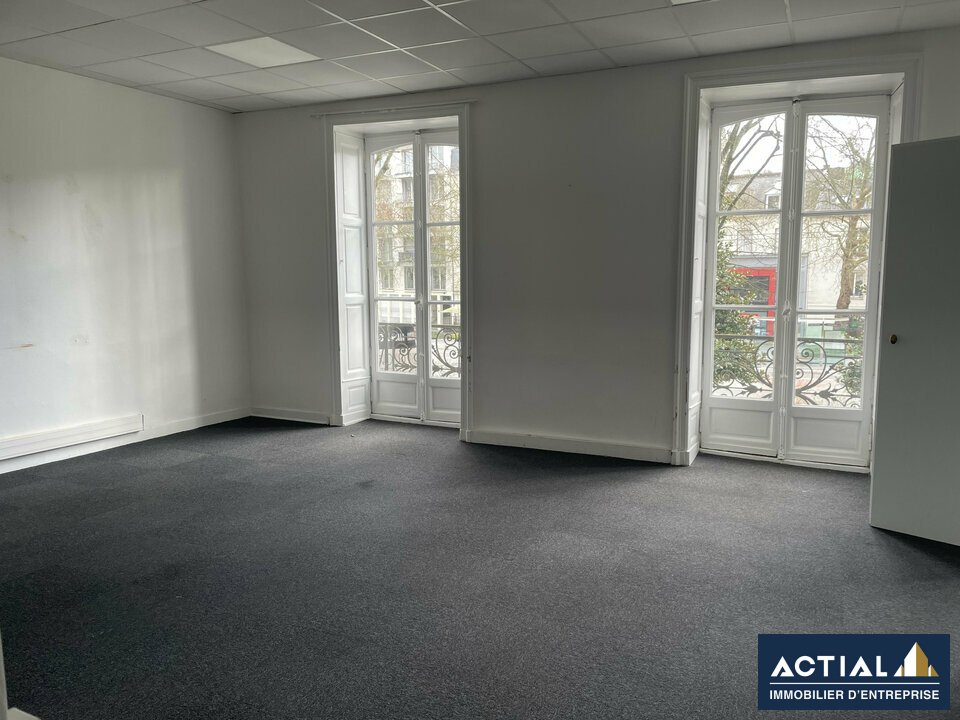 Location-Bureau-190m²-NANTES-photo-5