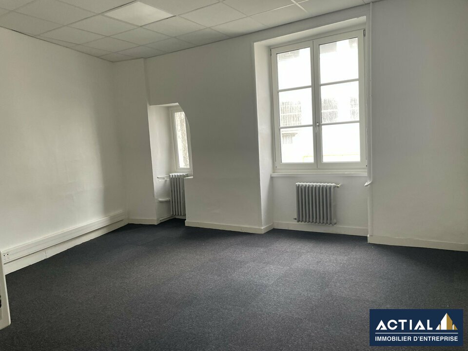 Location-Bureau-190m²-NANTES-photo-7