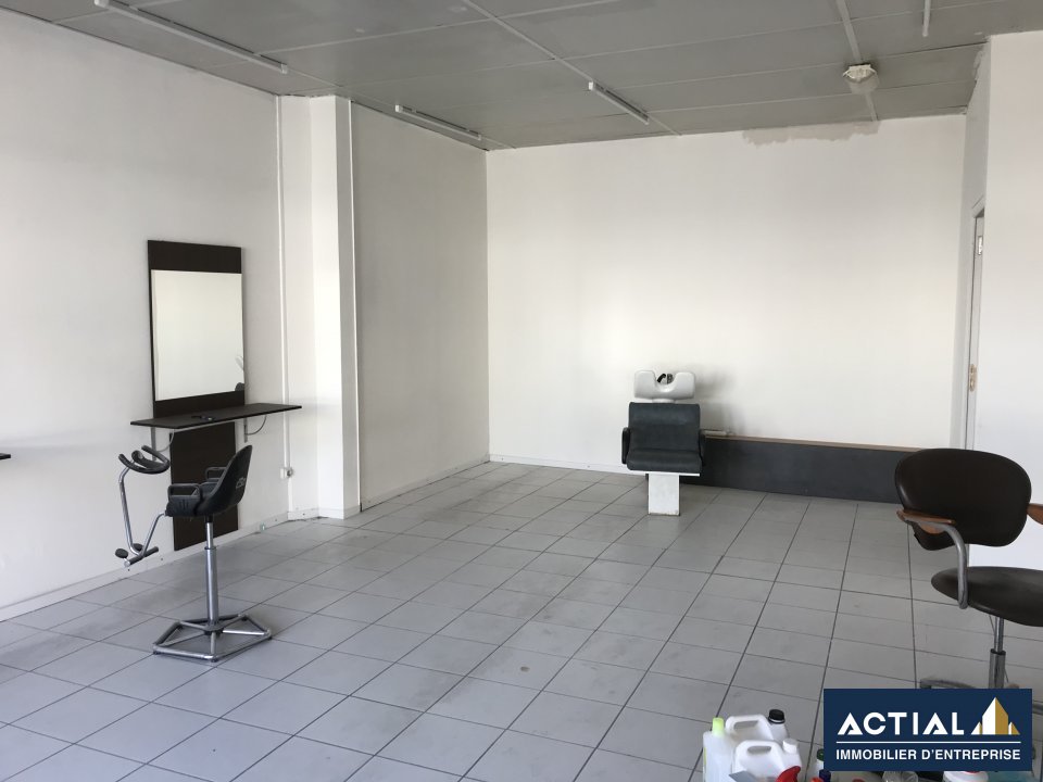 Location-Local commercial-600m²-SAINT HERBLAIN-photo-3