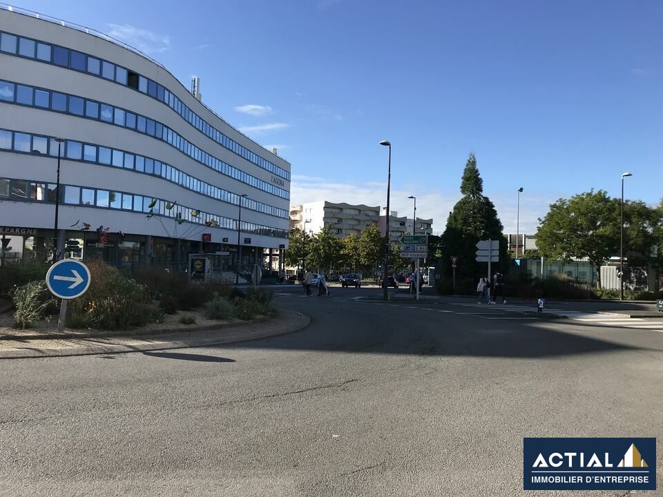 Vente-Local commercial-89m²-REZE-photo-1