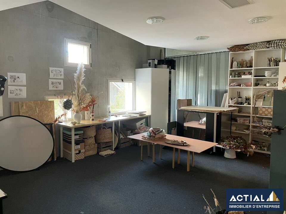 Location-Bureau-368m²-NANTES-photo-3