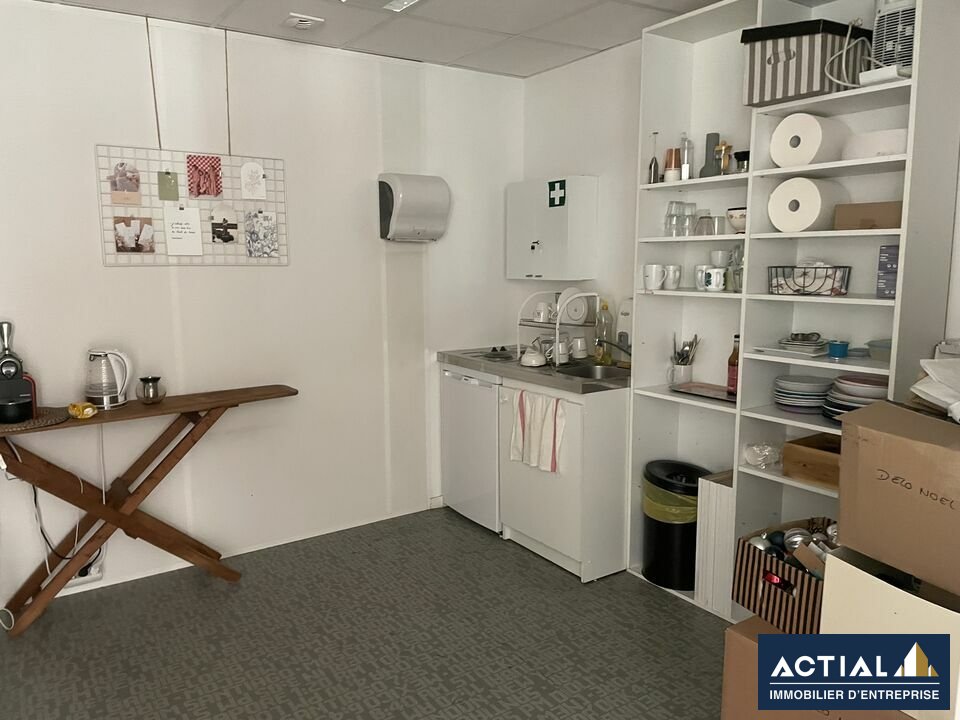 Location-Bureau-368m²-NANTES-photo-4