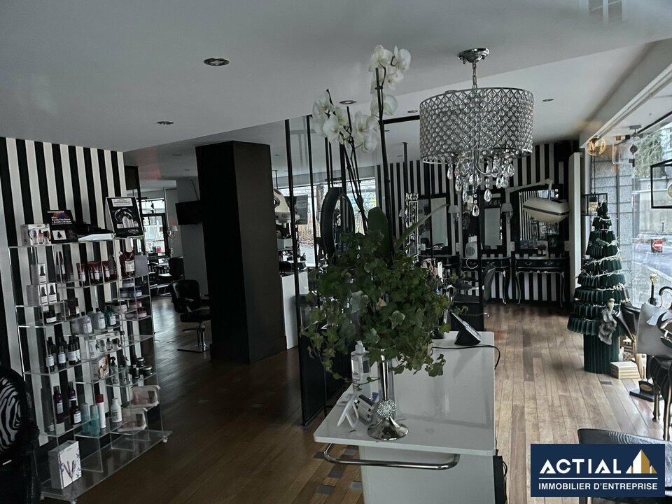 Location-Local commercial-80m²-NANTES-photo-1