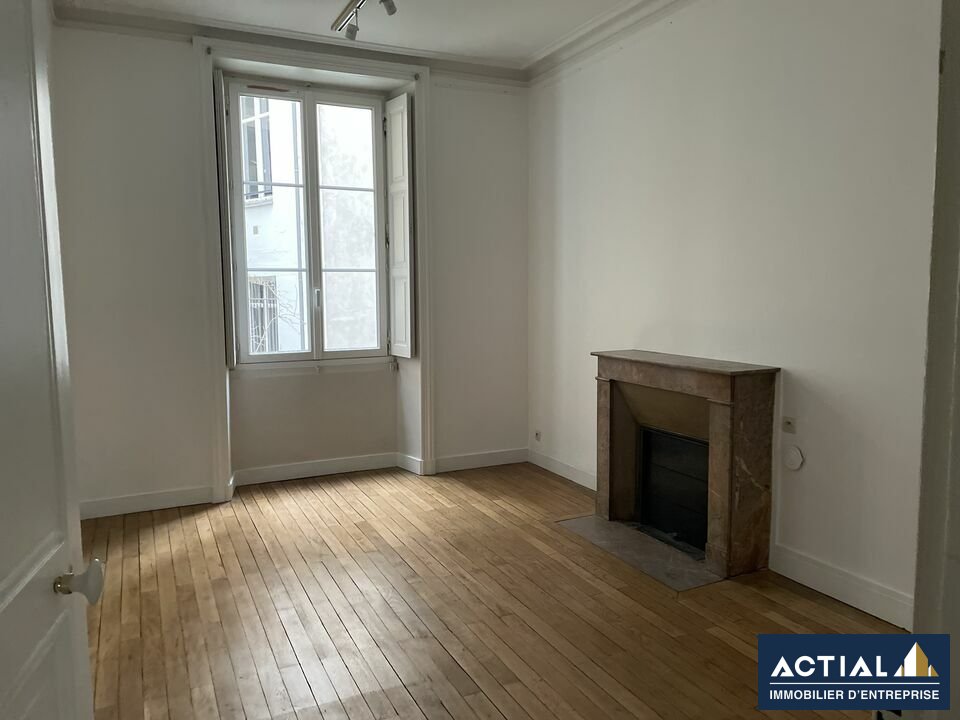 Location-Bureau-100m²-NANTES-photo-3