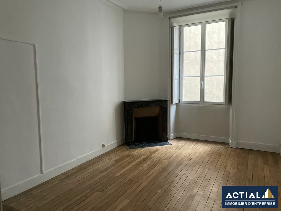 Location-Bureau-100m²-NANTES-photo-4