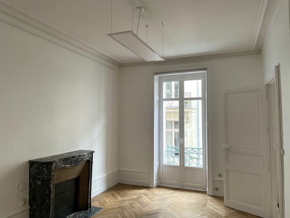Location-Bureau-100m²-NANTES-photo-6