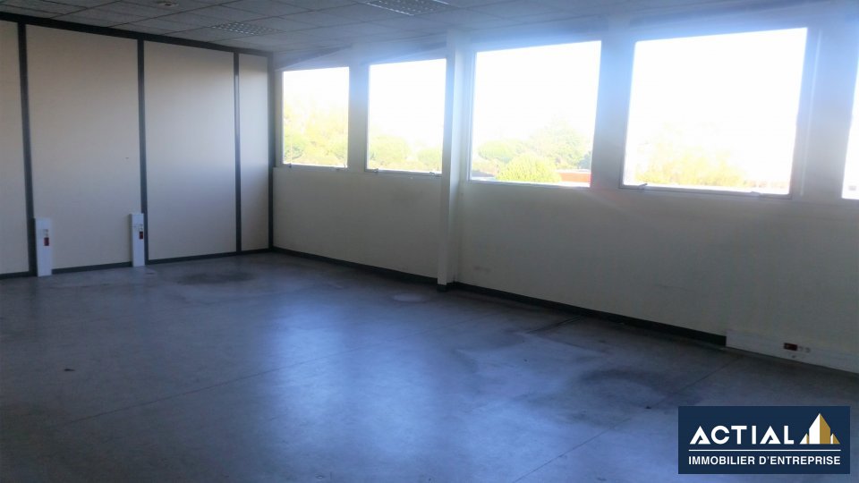 Location-Entrepôt - Local d'activité-2670m²-REZE-photo-3