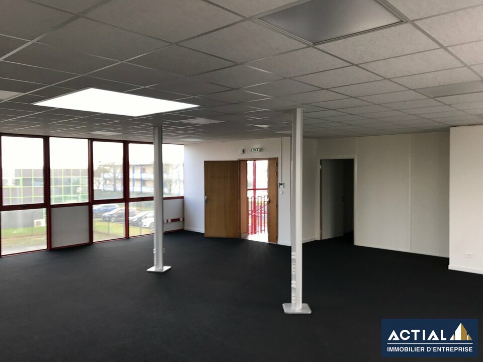 Location-Bureau-114m²-SAINTE LUCE SUR LOIRE-photo-4