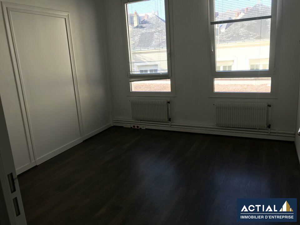 Location-Bureau-100m²-NANTES-photo-6