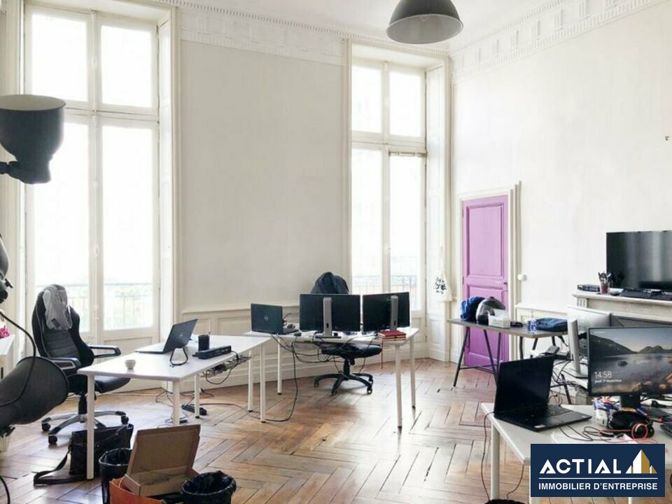 Location-Bureau-140m²-NANTES-photo-4