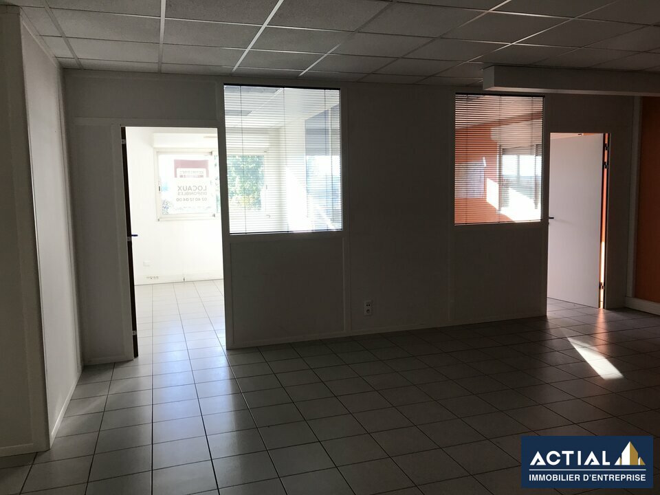 Location-Bureau-120m²-NANTES-photo-4
