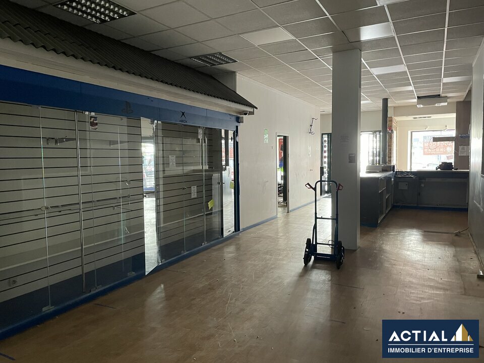 Location-Local commercial-400m²-NANTES-photo-1