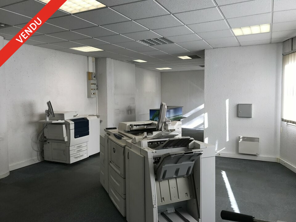 Vente-Local commercial-81m²-REZE-photo-3