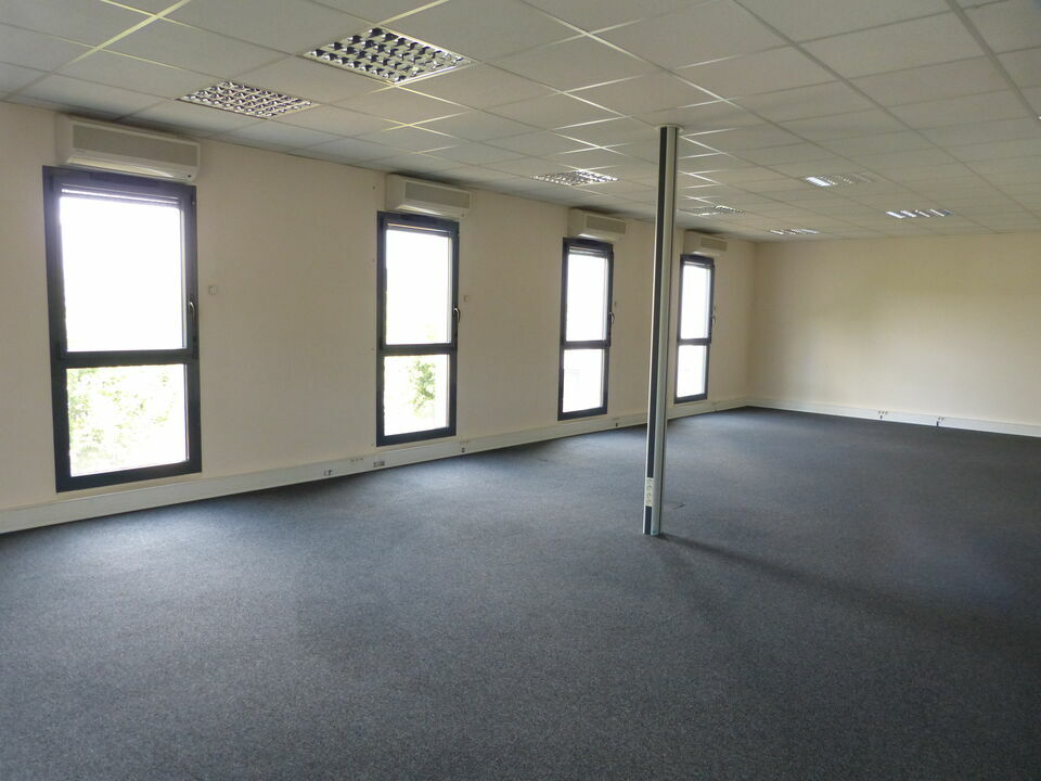 Location-Bureau-317m²-LA CHAPELLE SUR ERDRE-photo-6