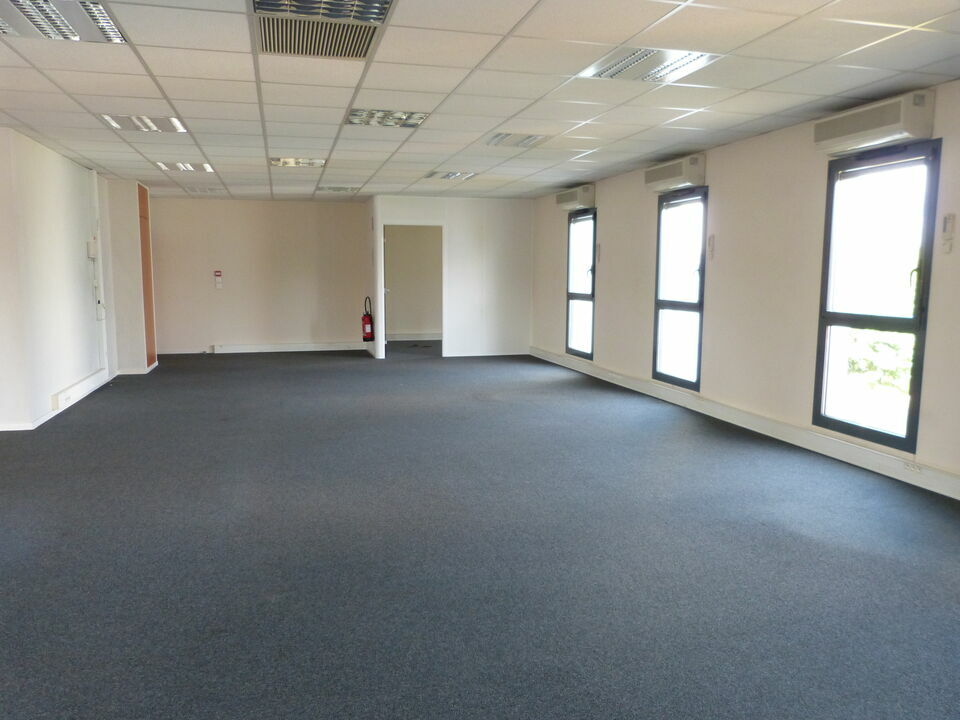 Location-Bureau-197m²-LA CHAPELLE SUR ERDRE-photo-9