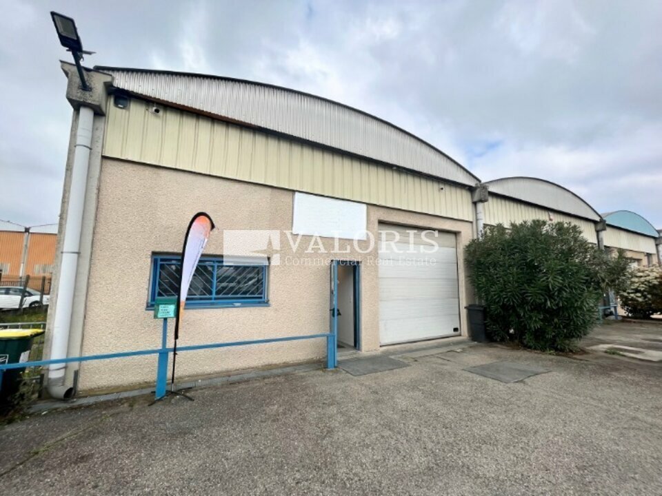 A vendre Locaux d'activité 410m² Saint-Priest