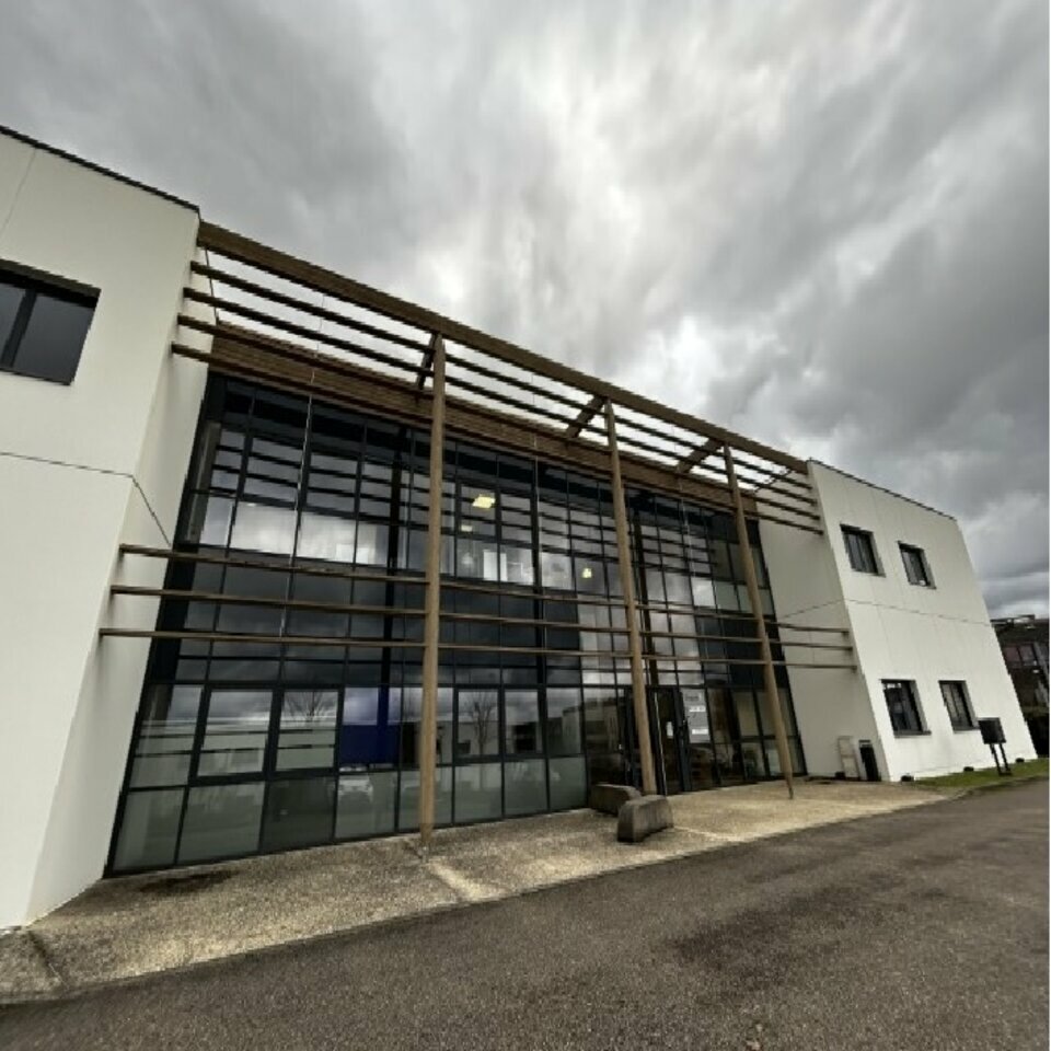 A louer Bureaux 1909m² Saint-Priest