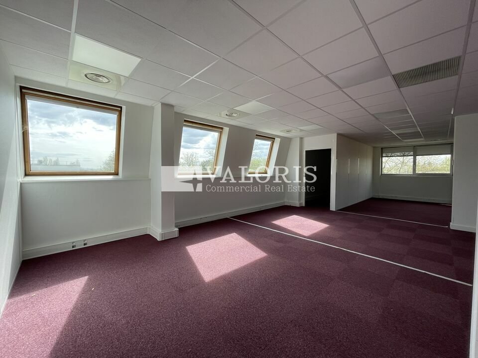 A louer Bureaux 255m² Bron