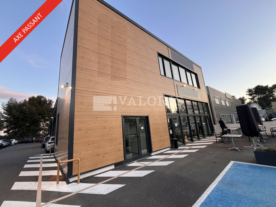 A louer Local commercial  144m² La Ciotat