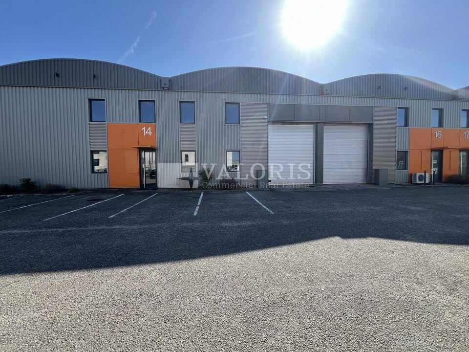 A louer Locaux d'activité 440m² Dardilly