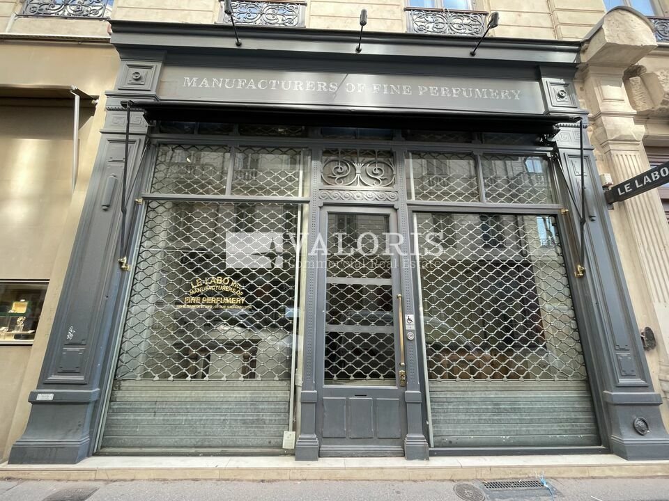 A louer Local commercial  33.8m² Lyon 02