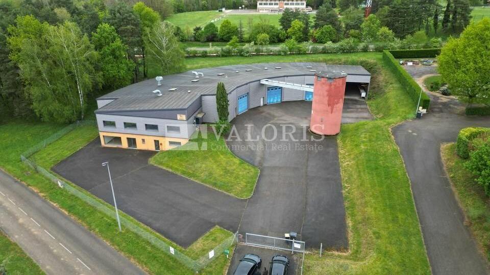 A louer Locaux d'activité 1747m² Ceyzériat