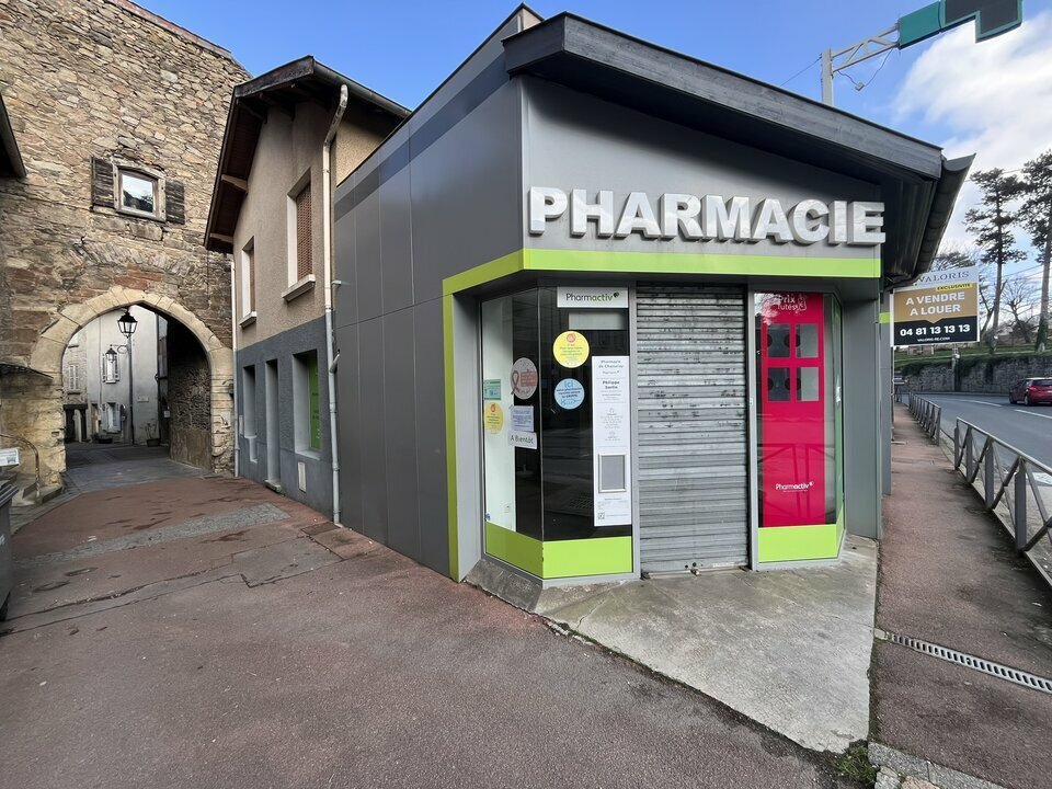 A vendre Local commercial  115m² Chasselay