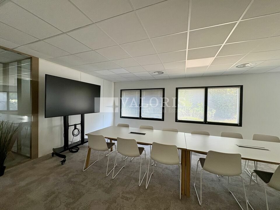 A louer Bureaux 6300m² Lyon 08