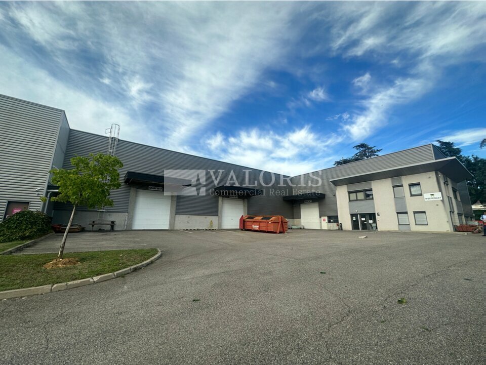 A louer Locaux d'activité 6065m² Saint-Priest