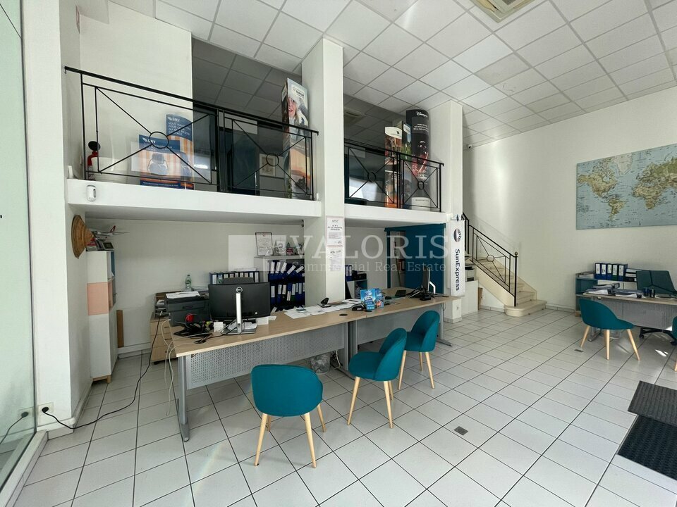 A louer Local commercial  110m² Lyon 06