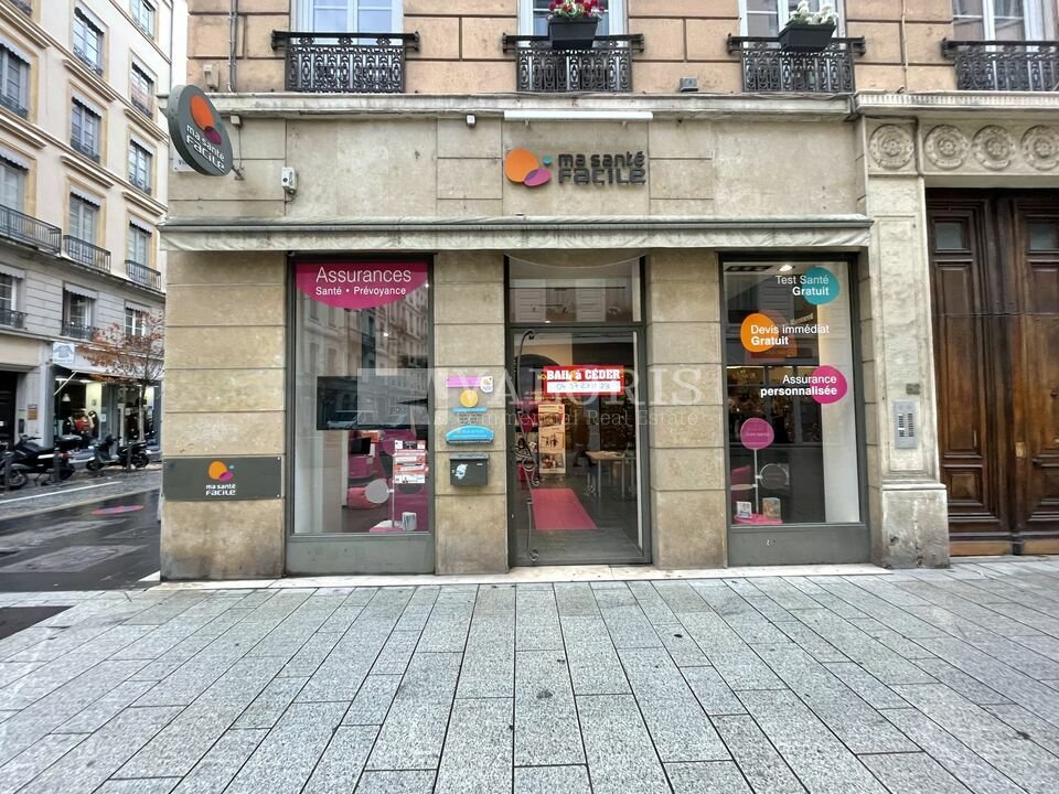 A vendre Local commercial  104.55m² Lyon 02