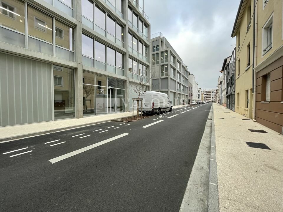 A louer Bureaux 922m² Villeurbanne