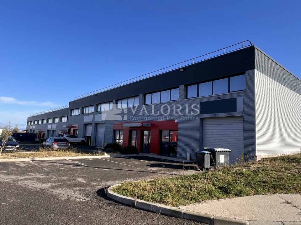 A louer Locaux d'activité 706.75m² Gignac-la-Nerthe