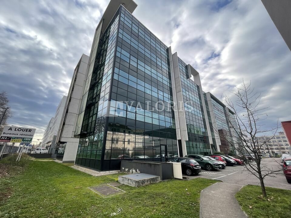 A louer Bureaux 2613.8m² Lyon 08