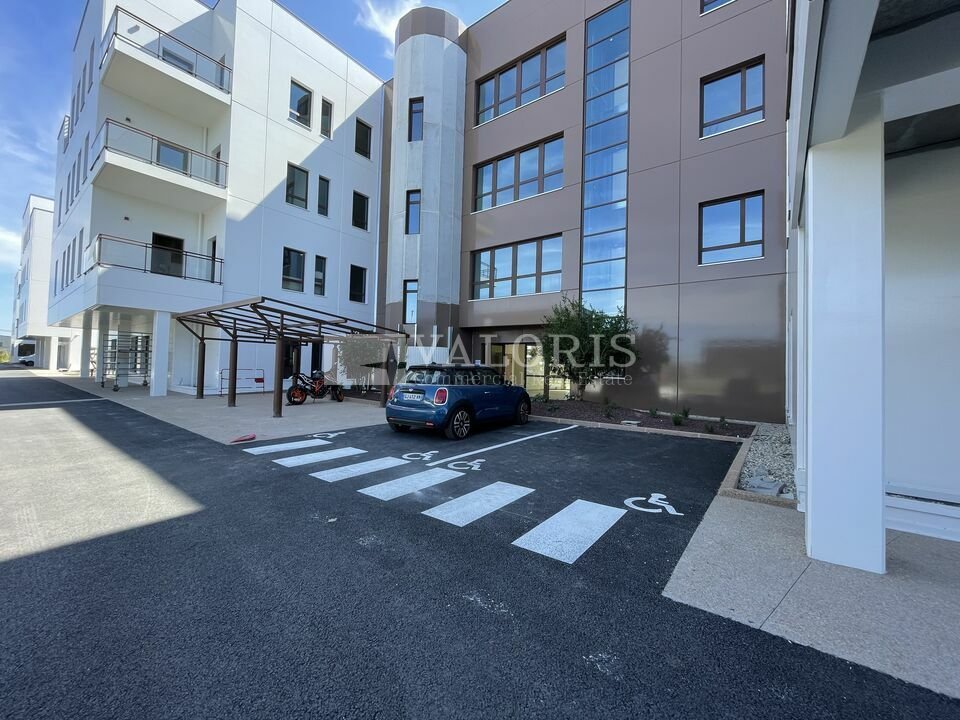 A vendre Bureaux 434m² Genas