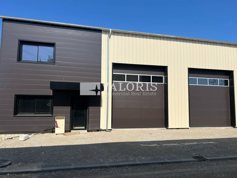 A louer Locaux d'activité 650m² Mions