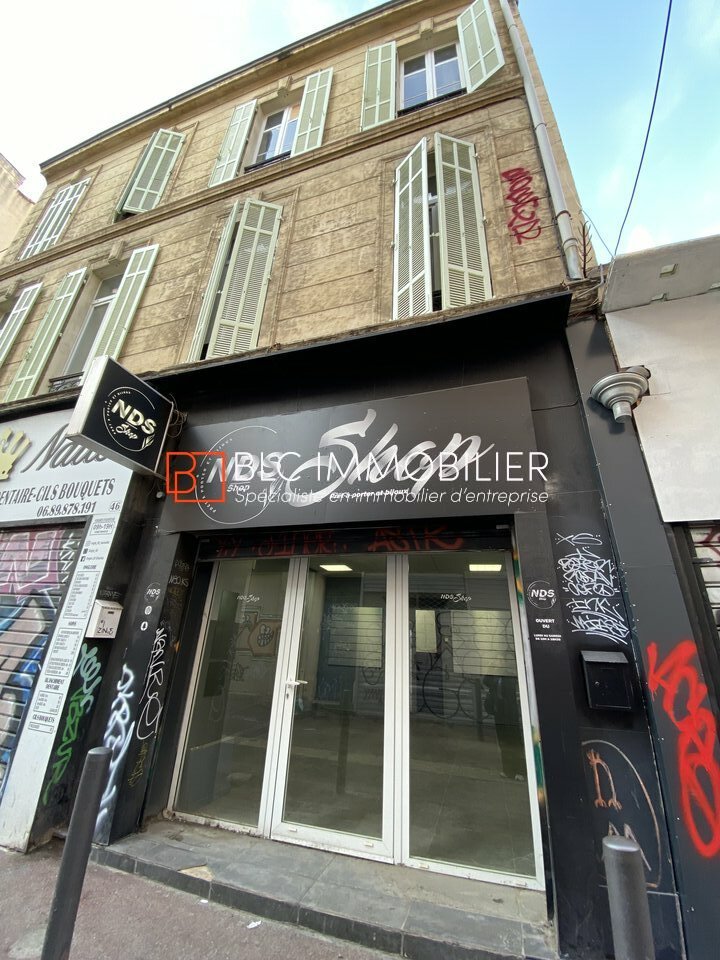 Local commercial avec vitrine 30 m² Rue de la Palud 13001 Marseille 