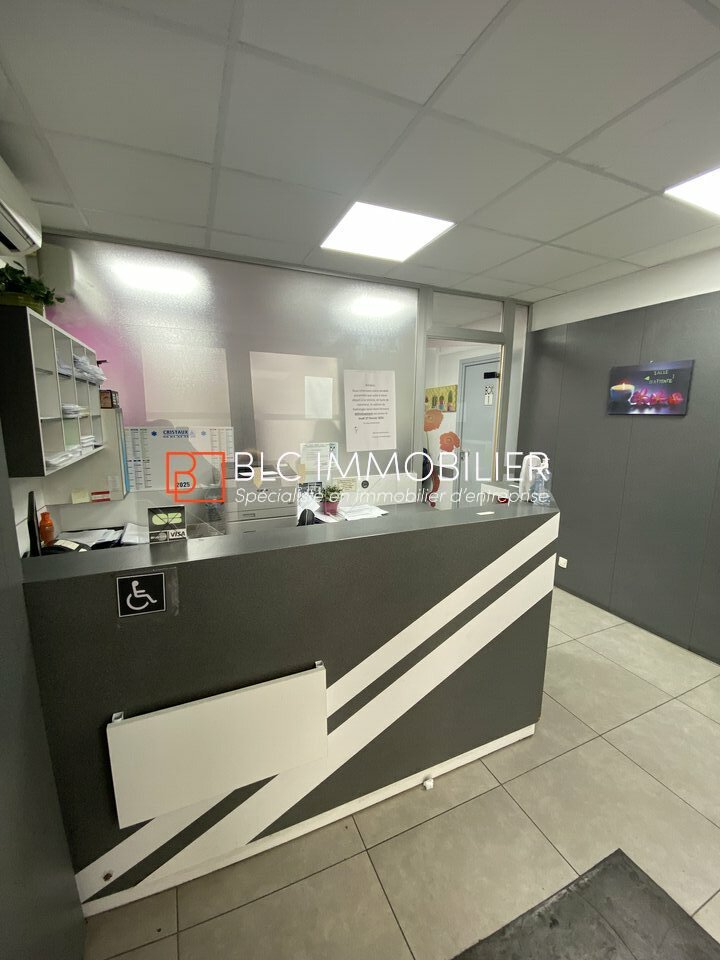 LOCAL PROFESSIONNEL A VENDRE 153 M2 SECTEUR SAINT HENRI 13016