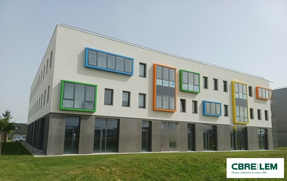 A louer Bureaux 222m² Ifs