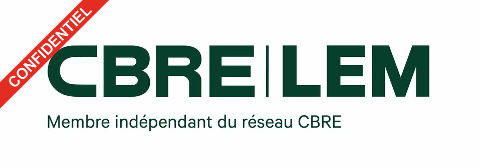 Bâtiment indépendant avec beau terrain - Show-room/Bureaux/Stockage.