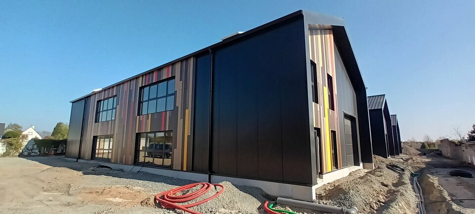 Programme neuf sur axe passant - Belle visibilité.