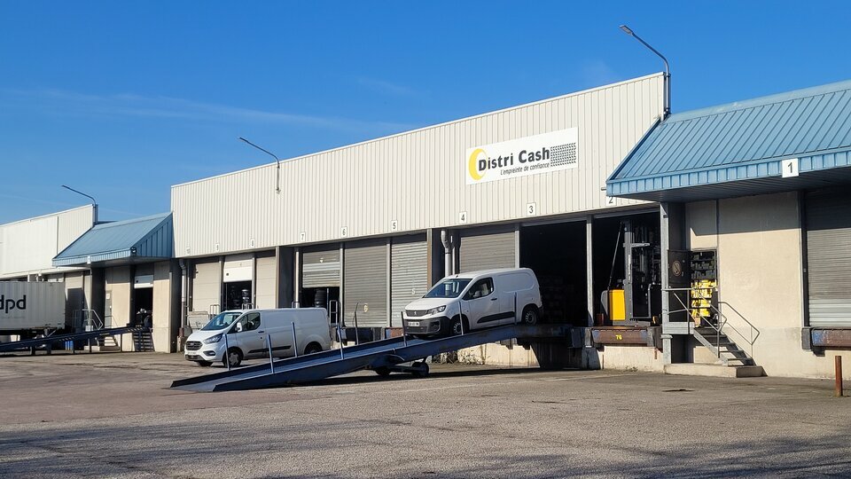 A louer Locaux d'activité 2000m² Saint-Étienne-du-Rouvray