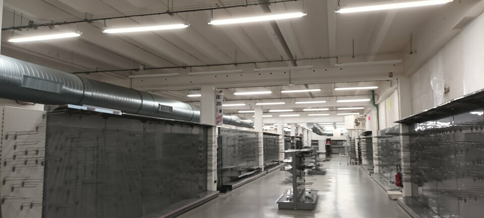 Axe passant - Grande visibilité commerciale.