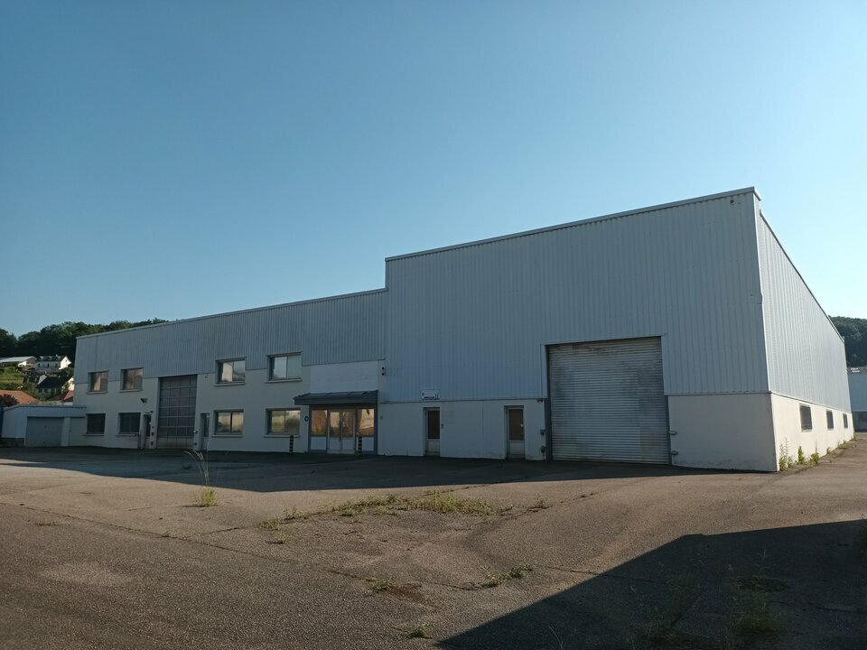 A louer Locaux d'activité 2838m² Gruchet-le-Valasse
