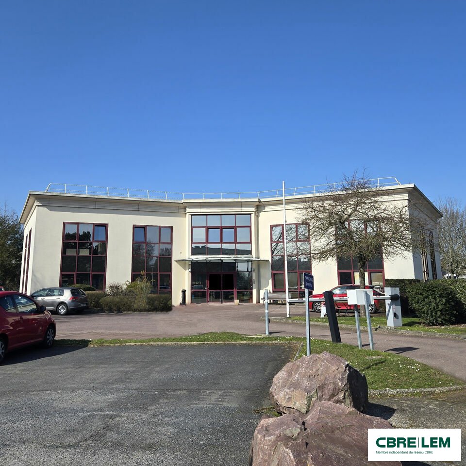 A louer Bureaux 932m² Caen