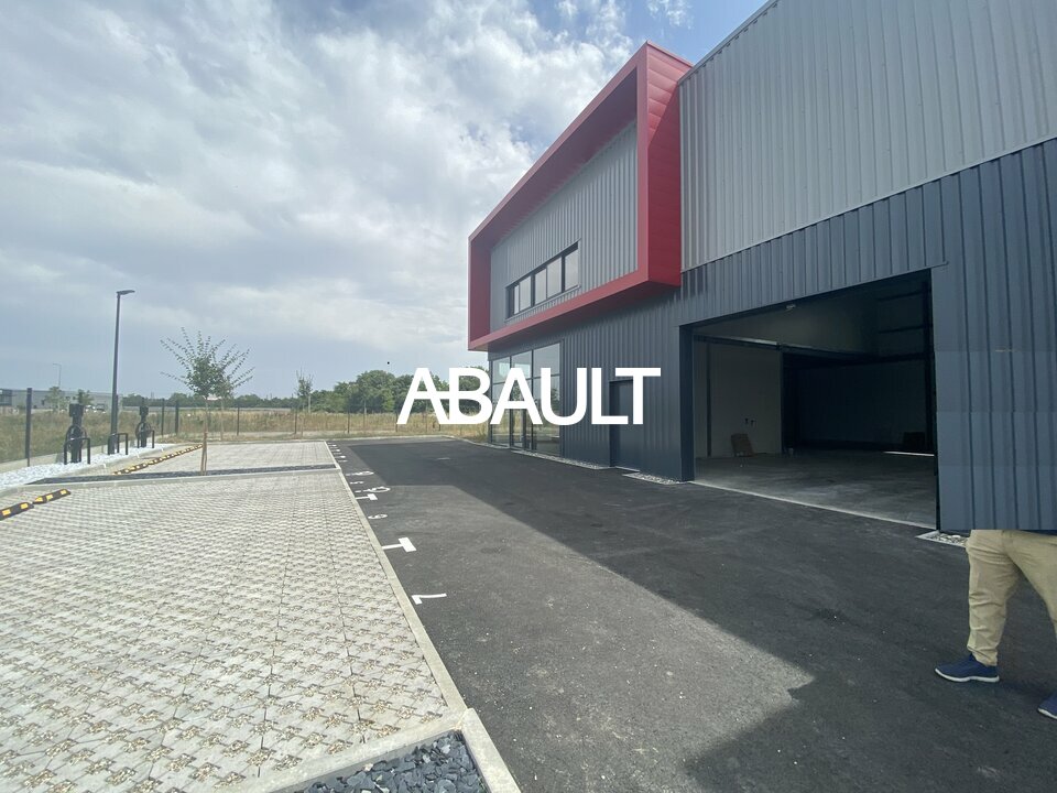 SEYSSES  A LOUER LOCAL D'ACTIVITES D'UNE SURFACE D'ENVIRON 338 M²  