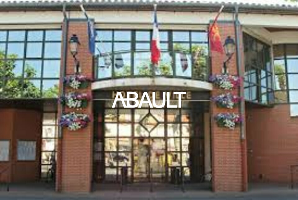 A VENDRE - MURS COMMERCIAUX LIBRES 