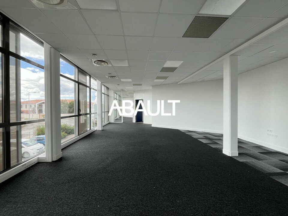 A LOUER BUREAUX 149 M² ENVIRON COLOMIERS 31770