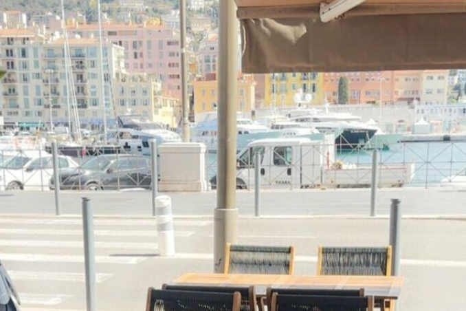 A vendre Local commercial  65m² Nice