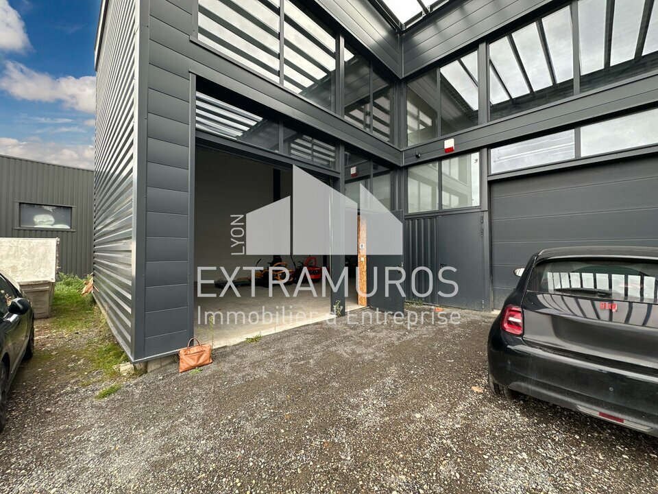 Local Neuf Modulable avec Mezzanine 